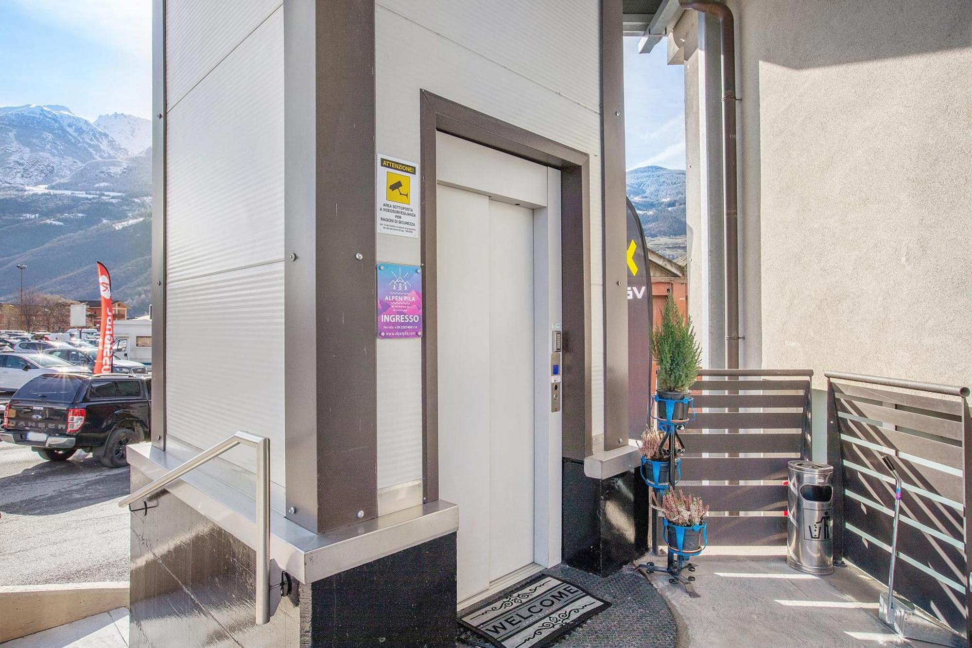 Alpen Pila Residence Loft 4 アオスタ エクステリア 写真